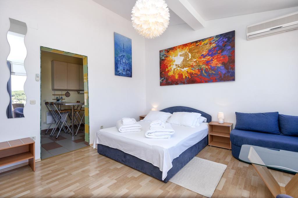Big Blue Apartment เยลซา ภายนอก รูปภาพ